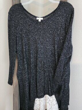 Beautiful Medium Tunic Black and White Top